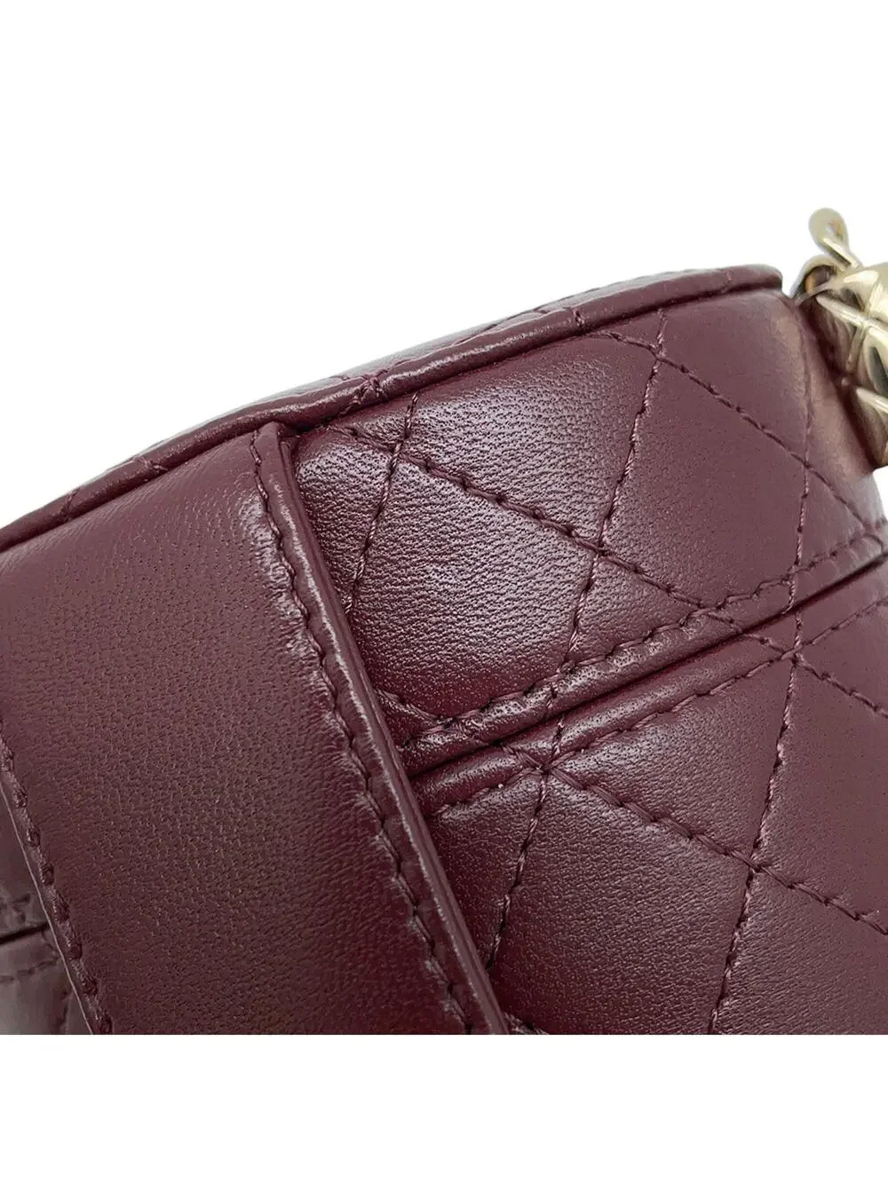 Chanel Cc Allure Vanity Case With Chain #287634C25B